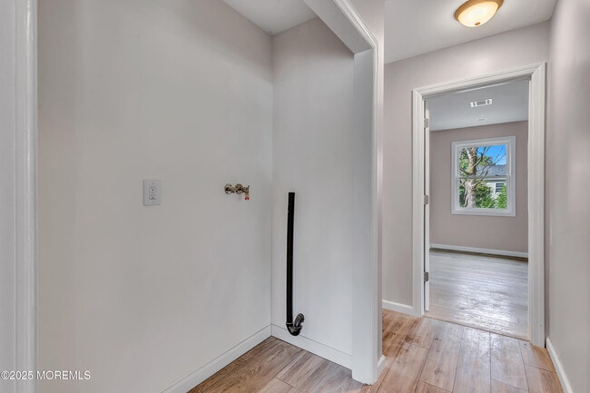 Building Photo - 44 Chancellor Ct