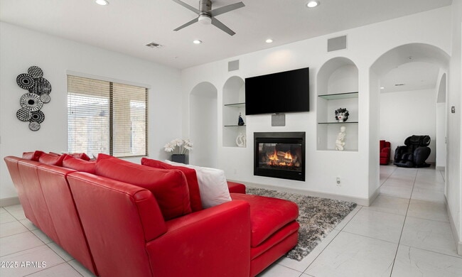 Building Photo - 1705 W Parnell Dr