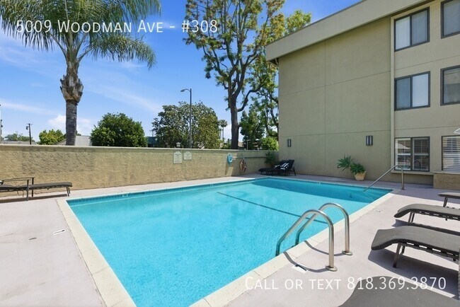 Building Photo - 5009 Woodman Ave