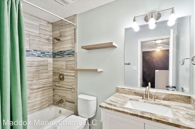 Building Photo - 4 br, 3 bath House - 6405 Sonrisa Pl NE