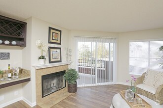 Interior Photo - Arezzo