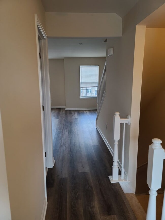Building Photo - 3 Bedroom Townhome for Rent in Waynesboro