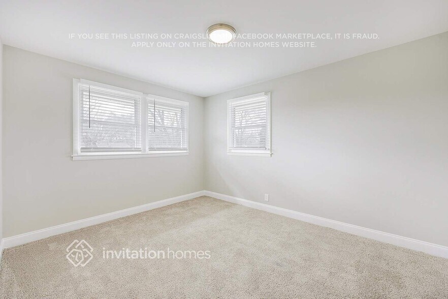 Building Photo - 728 Winthorne Dr