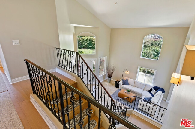 Building Photo - 28905 W Beach Ln