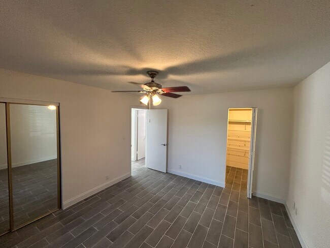 Building Photo - GATELAND VILLAGE