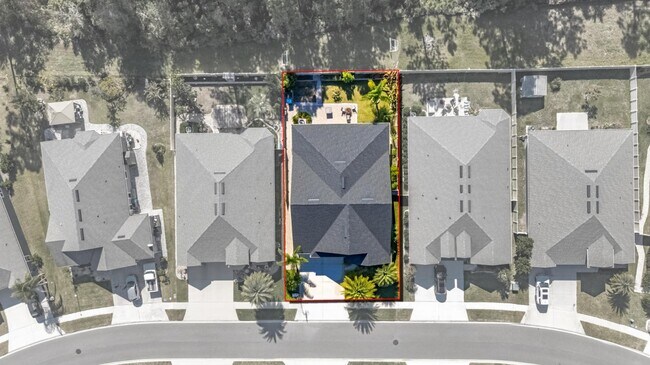 Building Photo - 454 Willow Lake Dr
