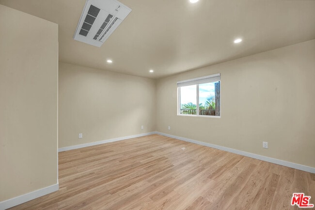 Building Photo - 5322 Weatherford Dr