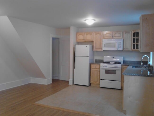 Building Photo - 706 Atlantic Ave