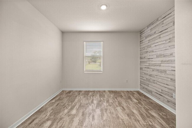 Building Photo - 8810 SW 63rd Ave