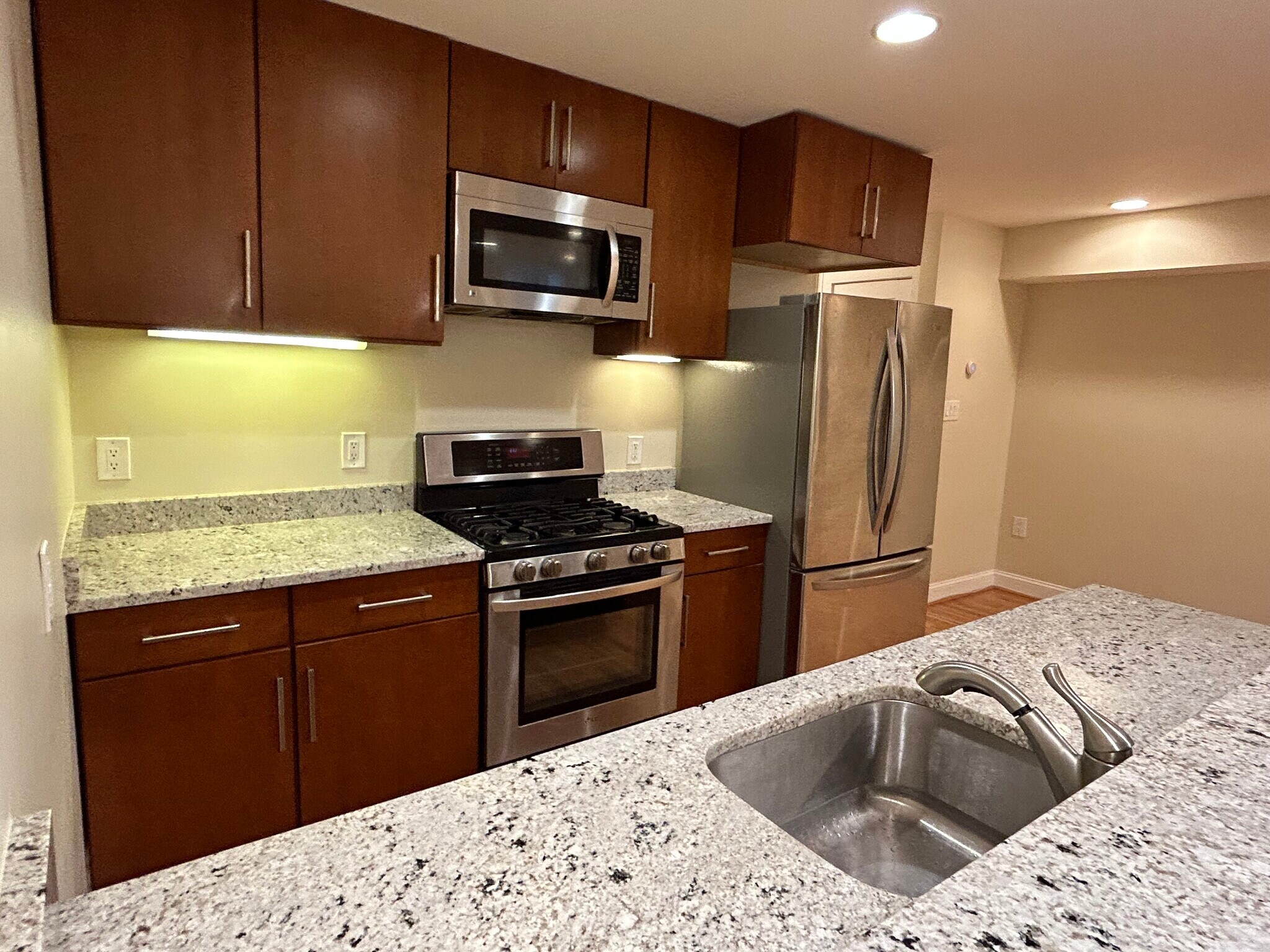 Building Photo - 3547 10th St NW