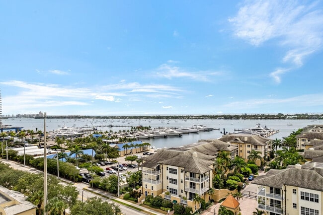 Building Photo - 3960 N Flagler Dr