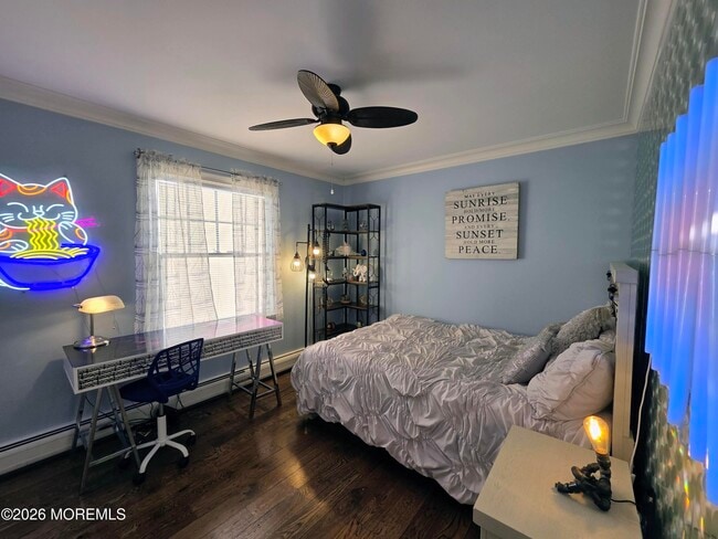 Building Photo - 1518 Laguna Dr