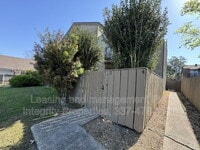 Building Photo - 206 Elks Cove