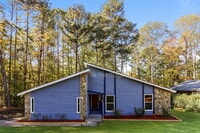 Building Photo - 135 Beethoven Ct