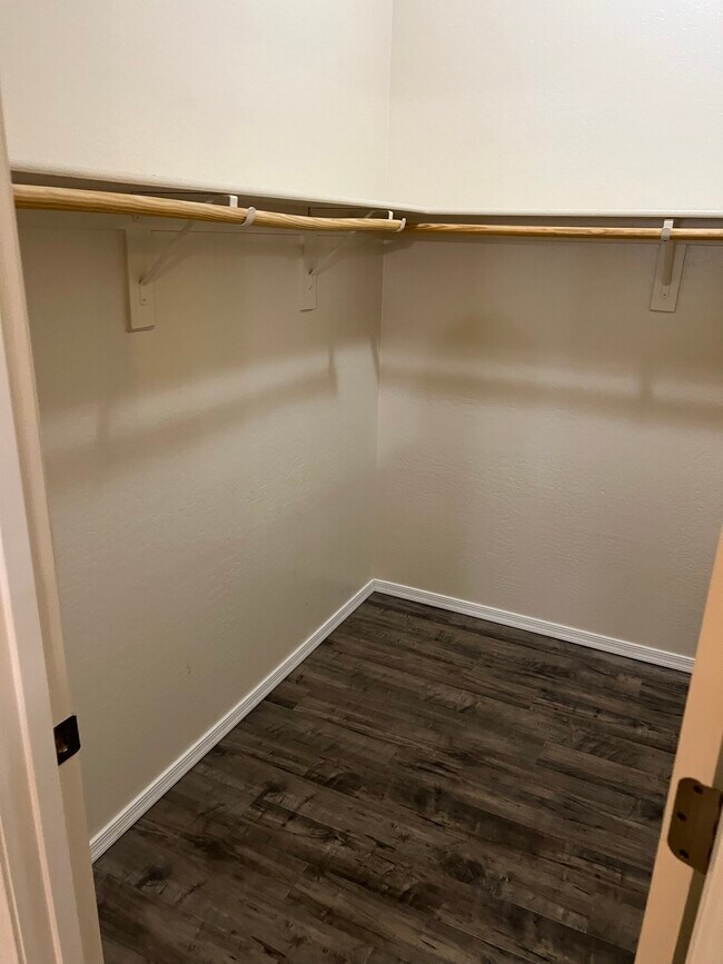 Building Photo - 25 S Quinn Cir