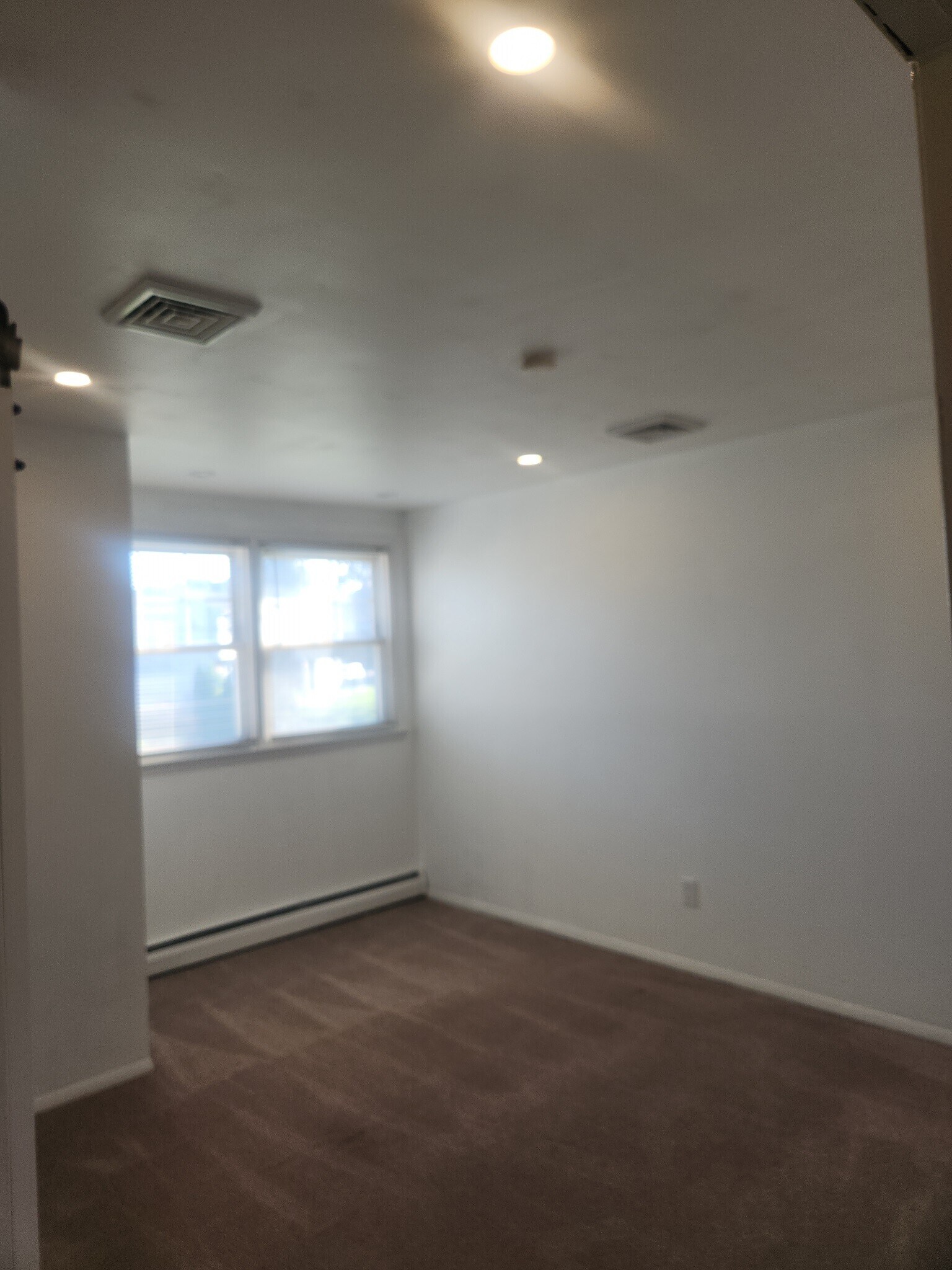 Building Photo - 662 Parmentier Rd