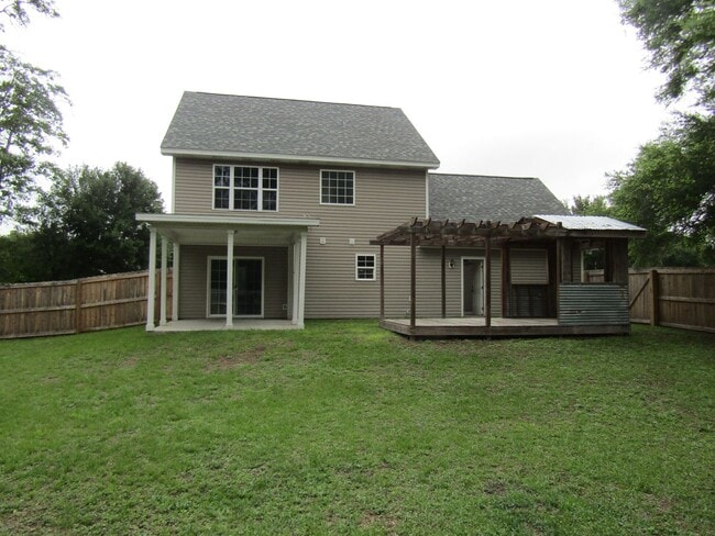 Building Photo - 209 Ash Blvd