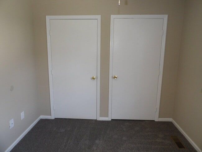 Building Photo - 432 Harrodsburg Ln