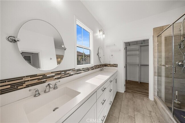 Building Photo - 83 Waterleaf