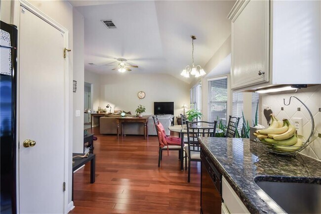 Building Photo - 1252 Lacey Oak Loop