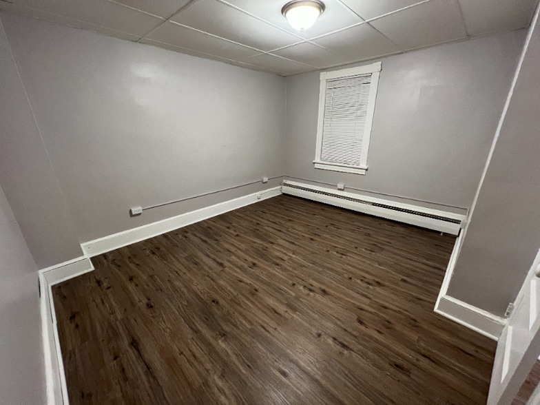 Building Photo - 64 N Sherman St