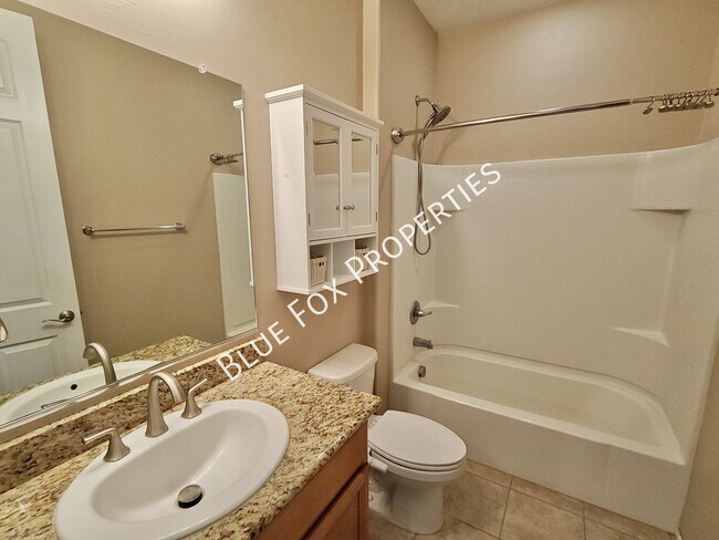 Building Photo - 11445 E Vail Crest Dr