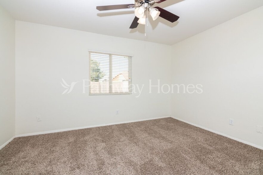 Building Photo - 6914 W Cherry Hills Dr