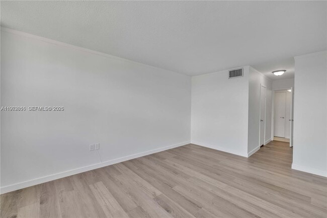 Building Photo - 1680 NE 191st St