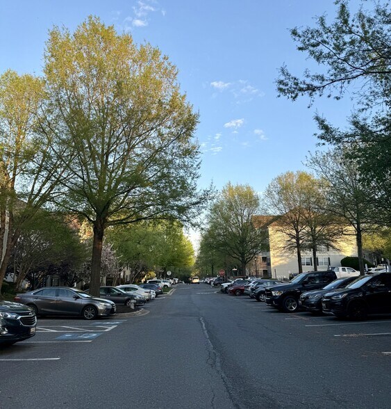 Building Photo - 18805 Sparkling Water Dr