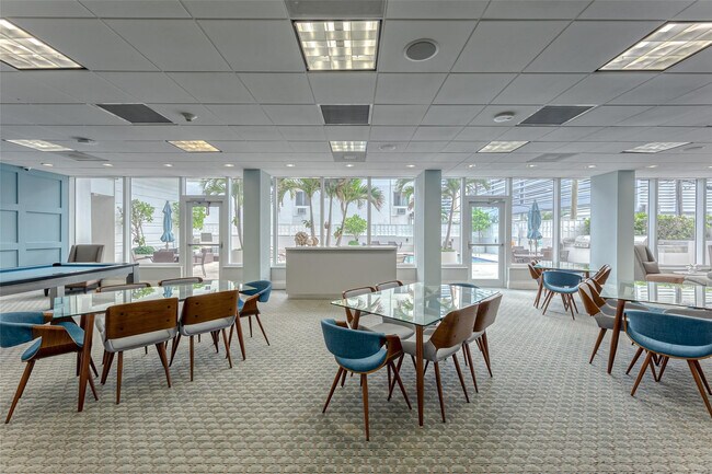 Building Photo - 209 N Fort Lauderdale Beach Blvd