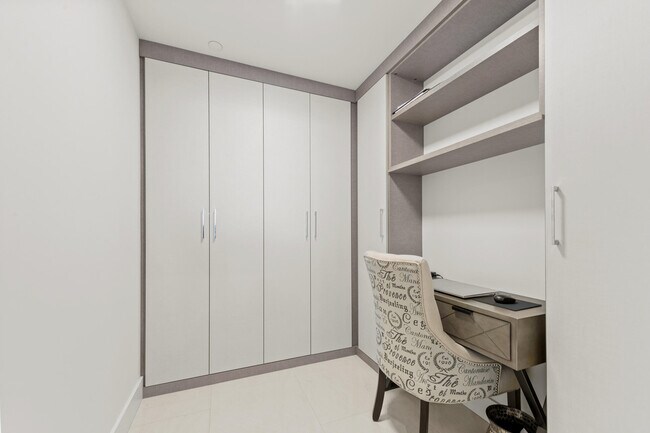 Building Photo - 5000 N Ocean Dr