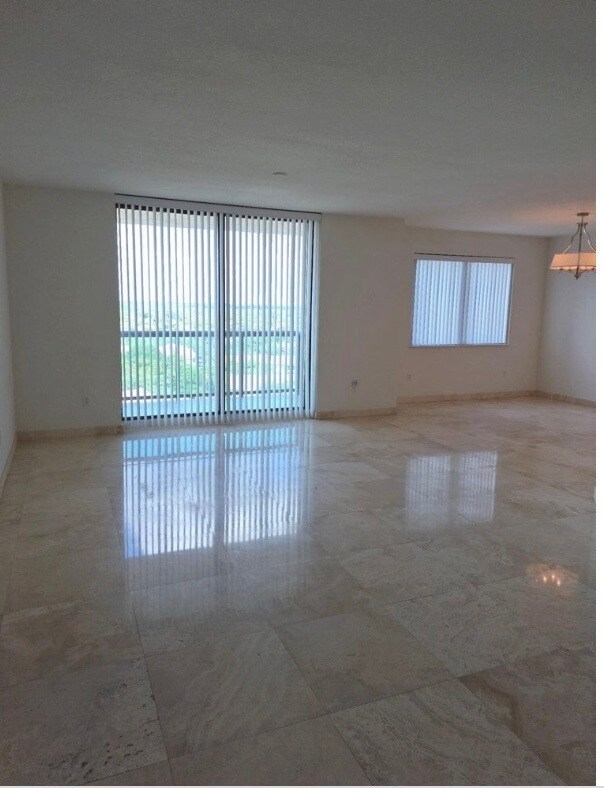 Building Photo - 3630 Gardens Pky