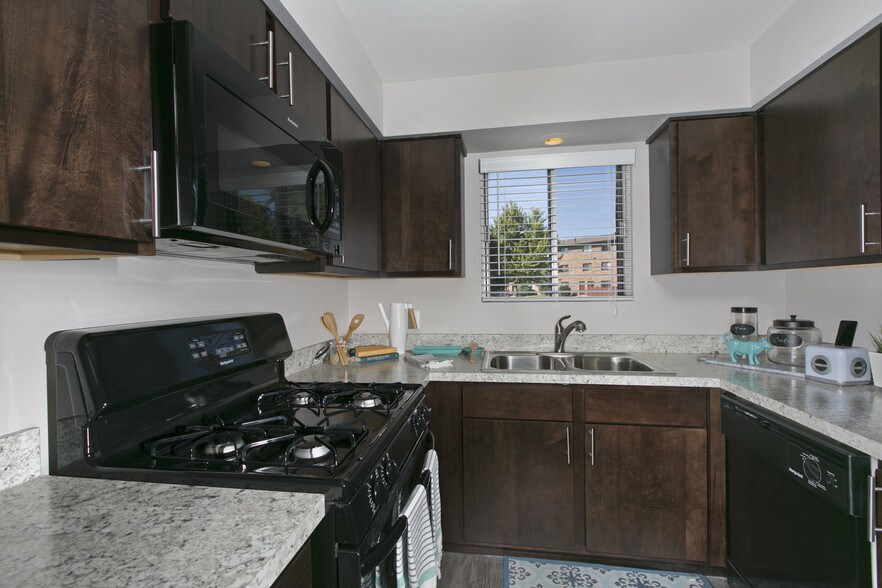 green apartments westmont westmont apartments westmont il apartment finder green apartments westmont westmont apartments westmont il apartment finder