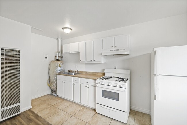 Building Photo - 1135 Valley Manor Ct