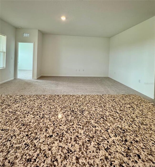 Building Photo - 2652 Buttercup Ave