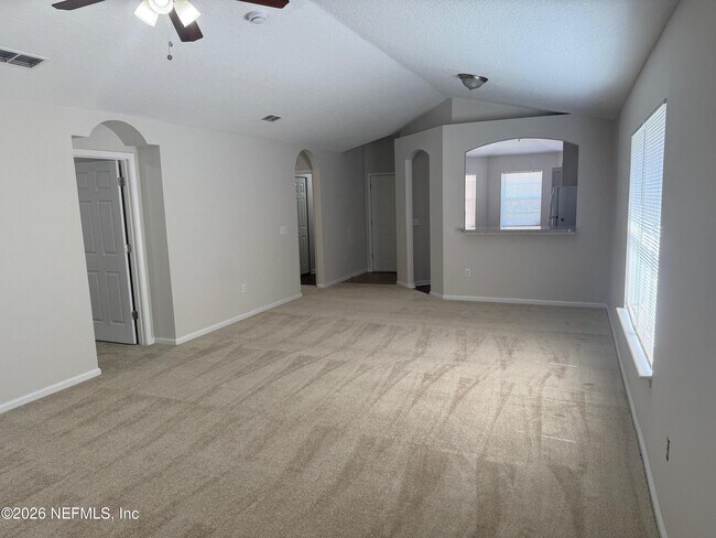 Building Photo - 5550 Oak Crossing Dr