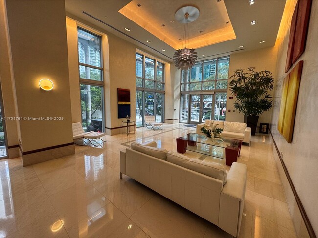 Building Photo - 1060 Brickell Ave