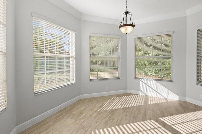 Building Photo - 9845 Cobblestone Creek Dr