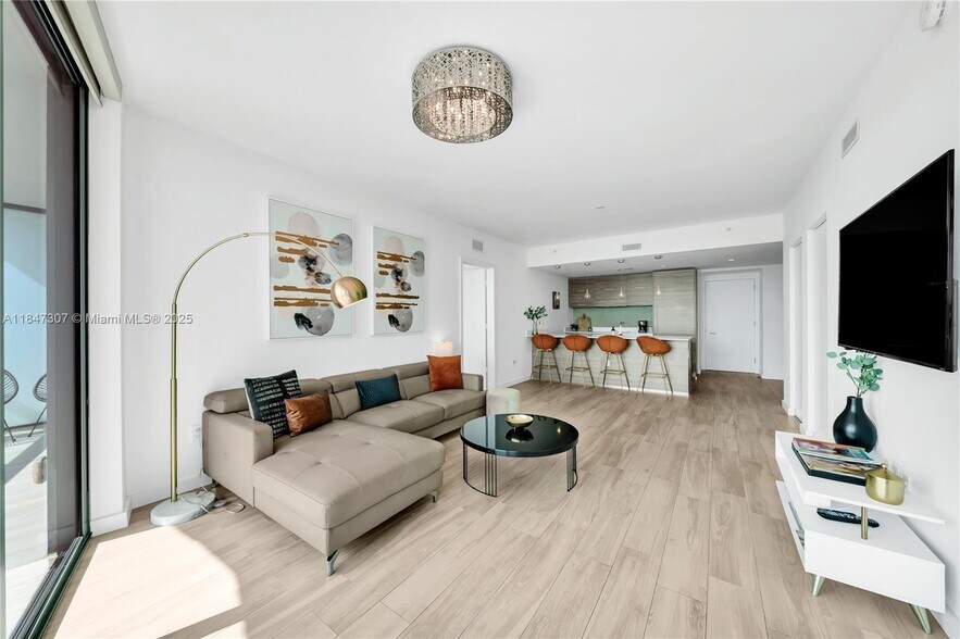 Building Photo - 1300 S Miami Ave