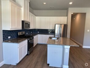 Building Photo - 6556 Iron Horse Blvd
