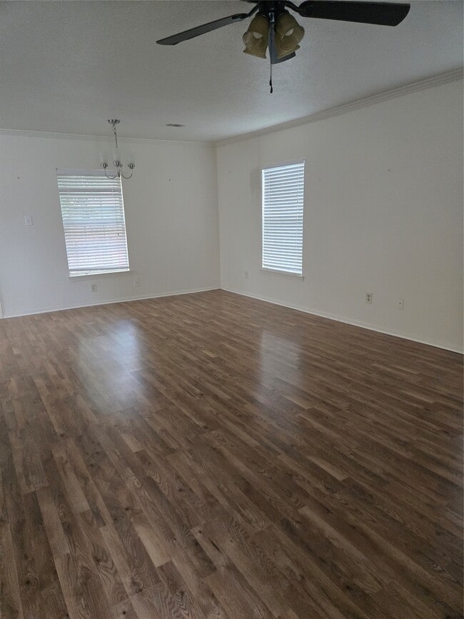 Building Photo - 4215 Ross Ave