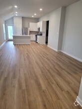 Building Photo - 121 Tall Grass Dr