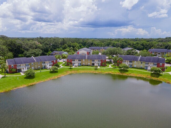 Building Photo - 221 Lake Brook Cir