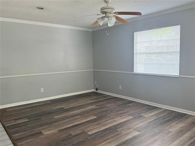 Building Photo - 39648 Meadowood Loop