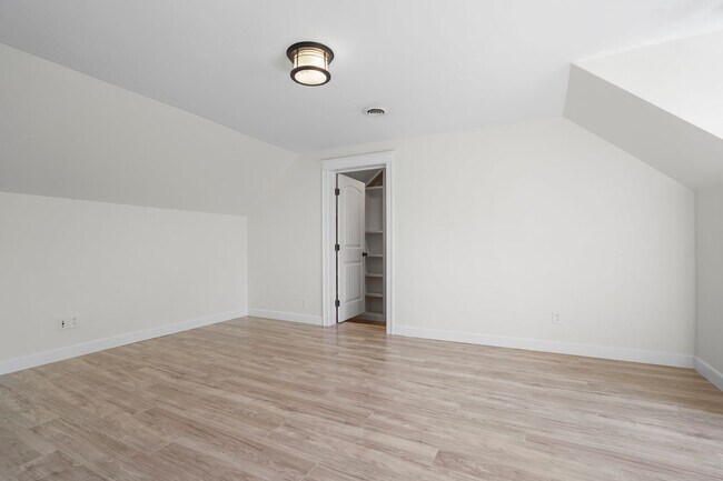 Building Photo - 3352 Mahlon Moore Rd