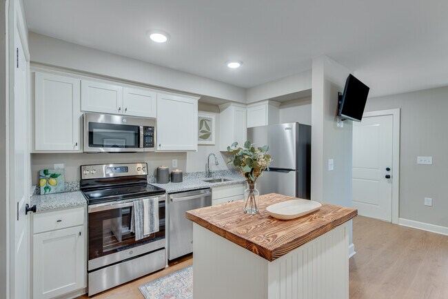 Building Photo - Lofts on Jewell