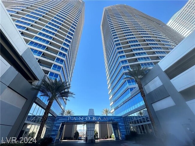 Building Photo - 4525 Dean Martin Dr