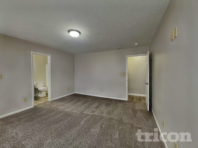 Building Photo - 4831 Dietzen Blvd