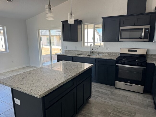 Building Photo - Brand New 3 bedroom home with 2 car garage...