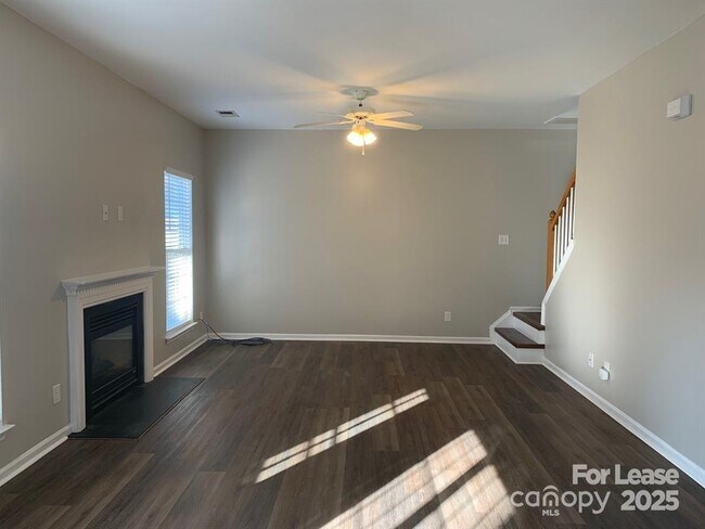 Building Photo - 175 Devon Forrest Dr